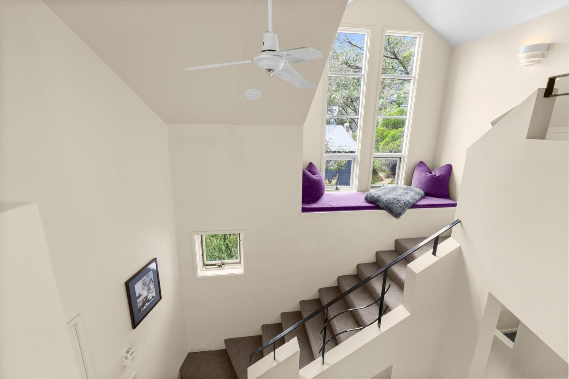 Village Green 2 Bedroom Loft Townhouse With Views Fireplace And Garage Parking Thredbo Exterior foto